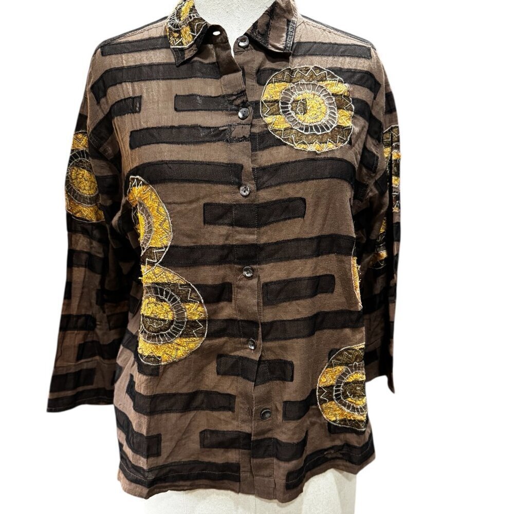 Vintage Chico’s Appliqué Button Down Blouse – Size 2